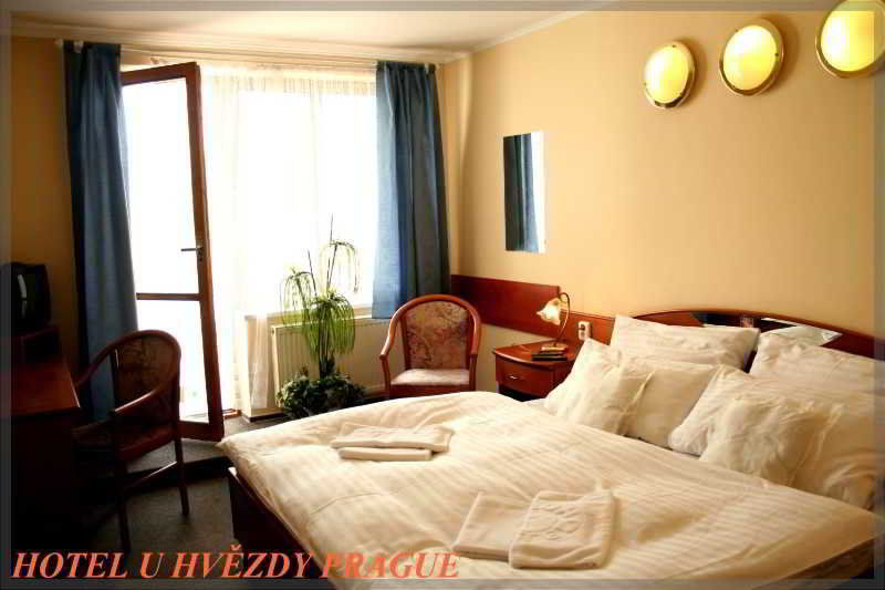 פראג Hotel U Hvezdy מראה חיצוני תמונה